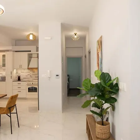 The Back Yard Kardamena (Kos)