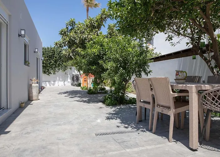 The Back Yard Apartment *