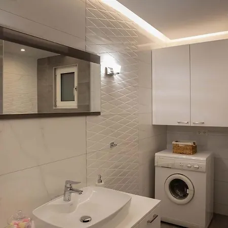 Апартаменты The Back Yard *